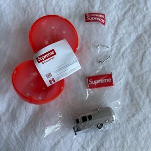 Supreme Airstream Vending Machine Toy Collectibles